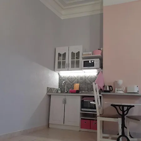 Centre Historique Πανσιόν *