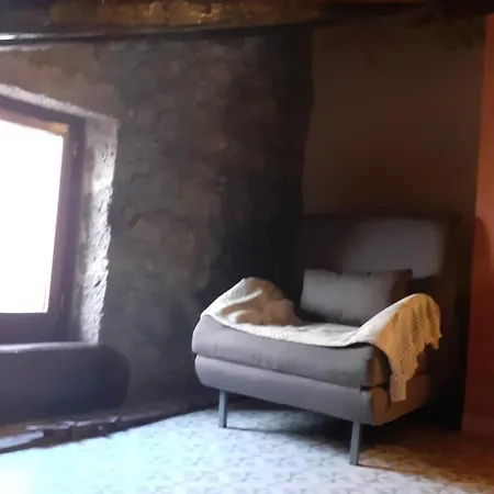 Centre Historique בית הארחה